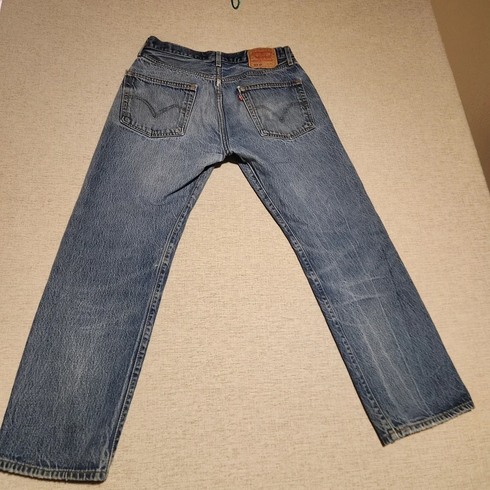 Levi's 501 Jeans Mens 35x32 Light Wash Blue Vintage Button Fly Straight Leg